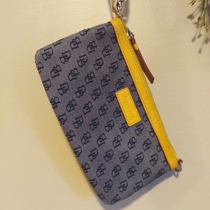 Wristlet